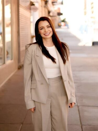 Irina-founder-nail-it-sf-photograph-outside-in-suit
